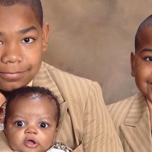 Meet your Posher, Ebony